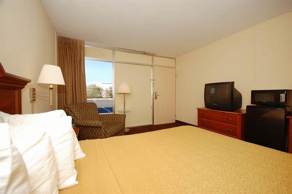 Quality Inn & Suites Conference Center Thomasville Exterior foto